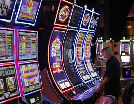 Bagaimana Transisi Casino Tradisional ke Online