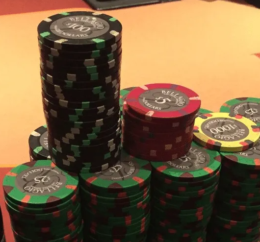 Cara Pemain Profesional Membaca Pola Chip Lawan